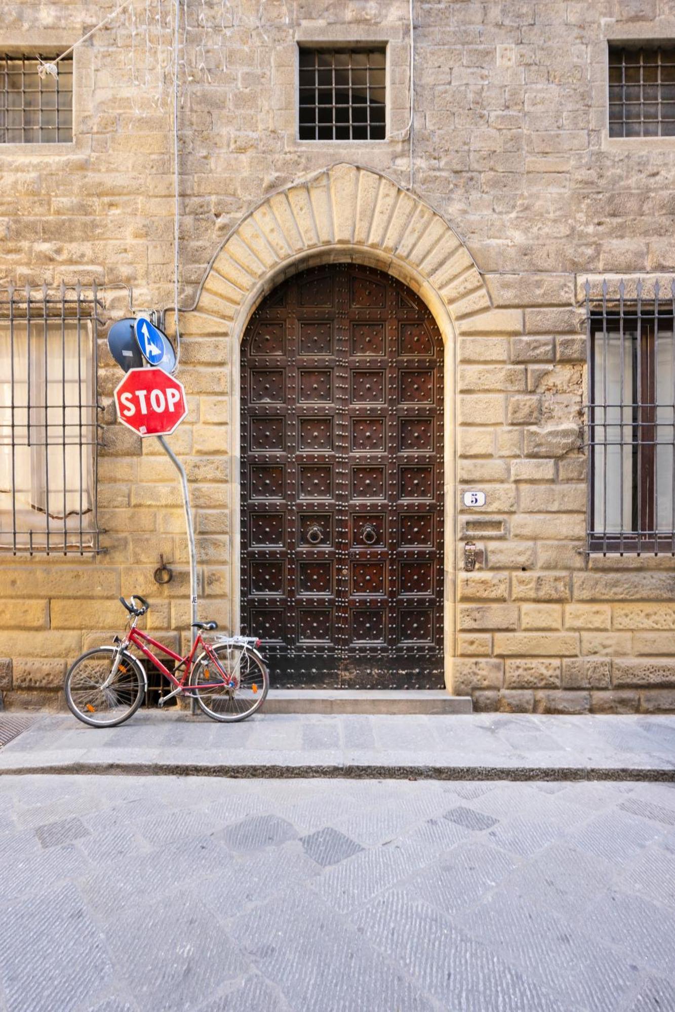 Appartamento Ponte Vecchio Con Posto Auto Su Richiesta Florença Exterior foto