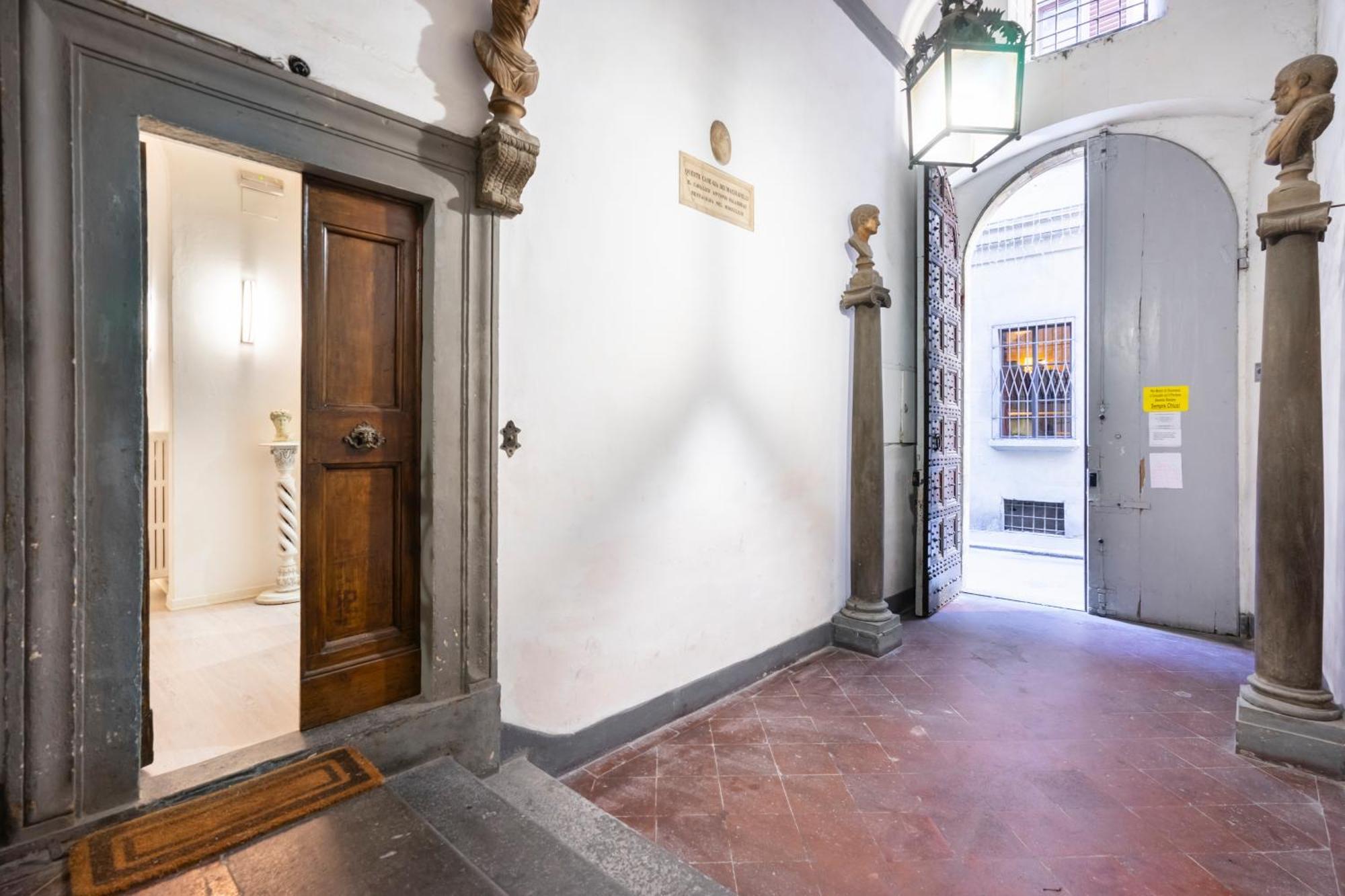 Appartamento Ponte Vecchio Con Posto Auto Su Richiesta Florença Exterior foto